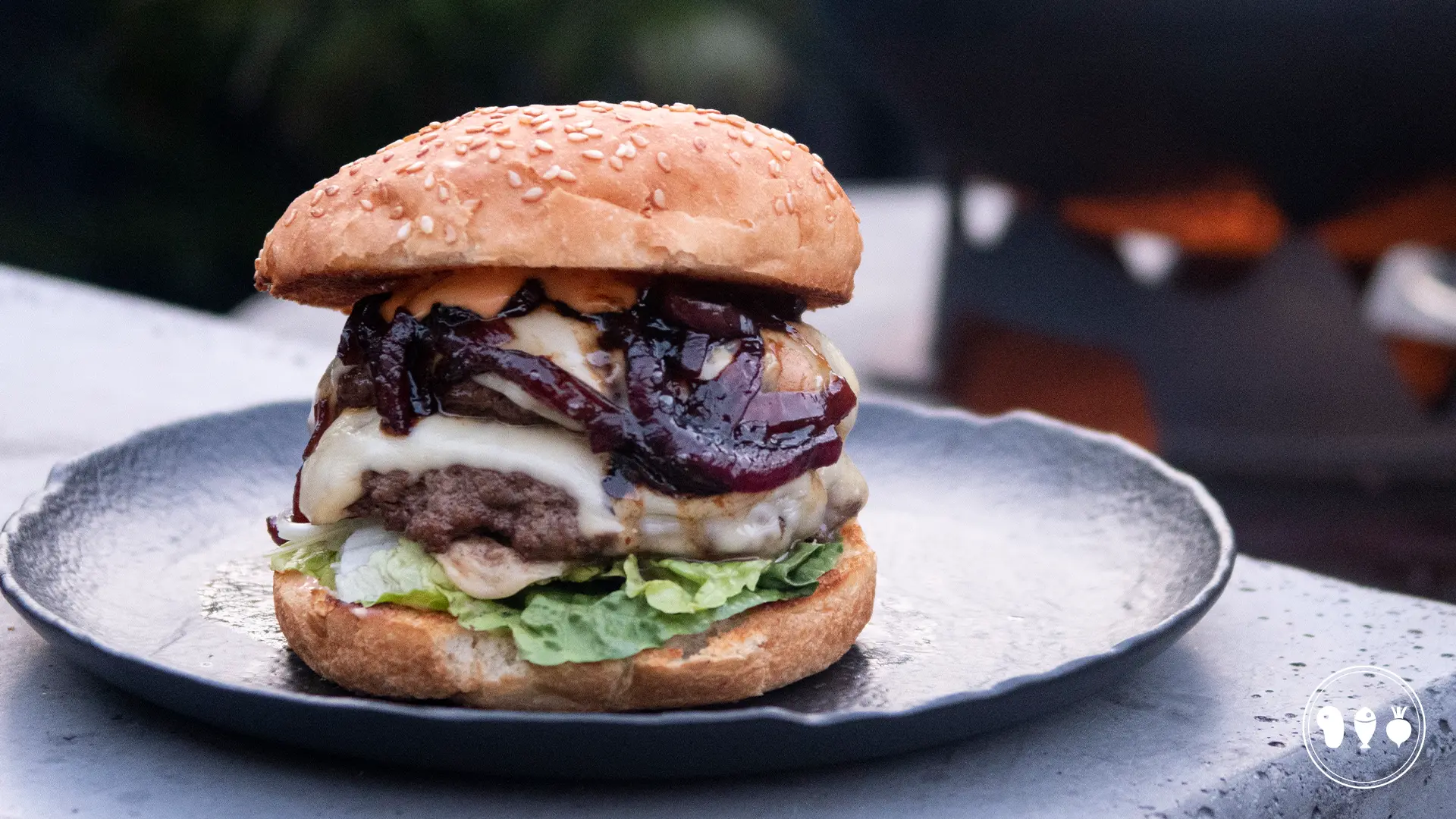 BBQ-recept-dubbele-smash-burger-van-de-plancha